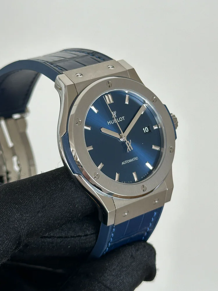 Hublot Classic Fusion Blue 542.NX.7170.LR